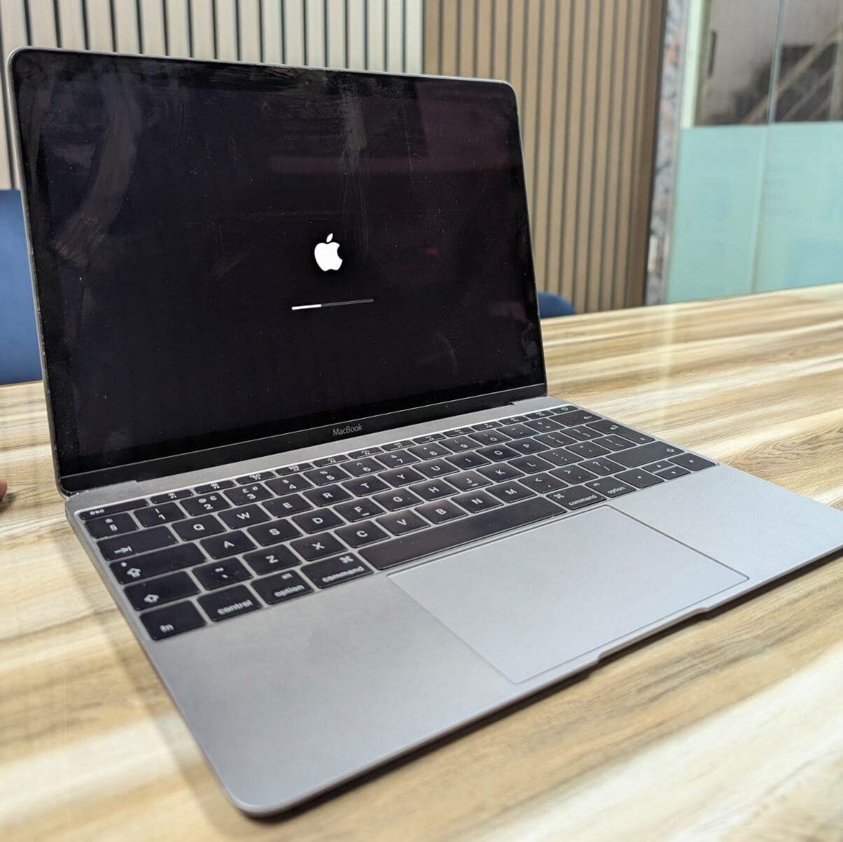 Apple MacBook 12-inch (2016) Intel Core m7 | 8GB RAM | 512GB SSD
